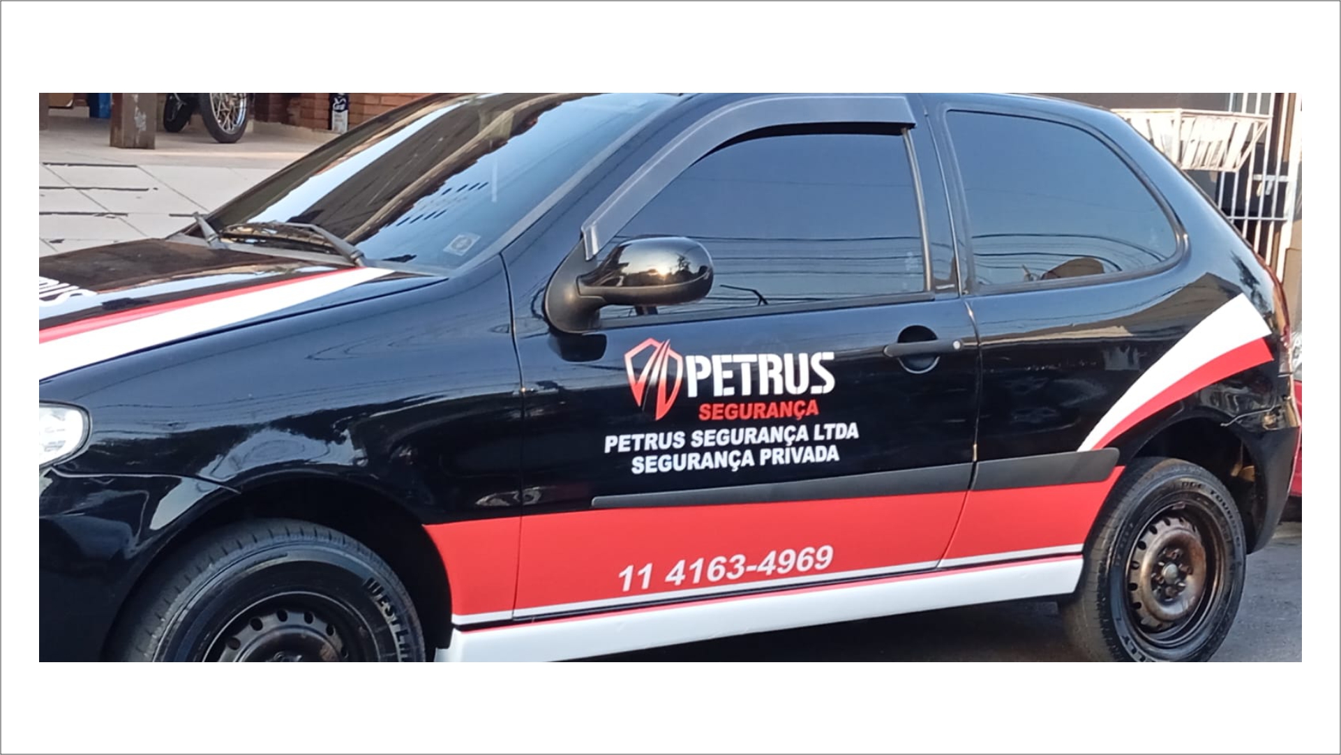 Envelopamento de veículo